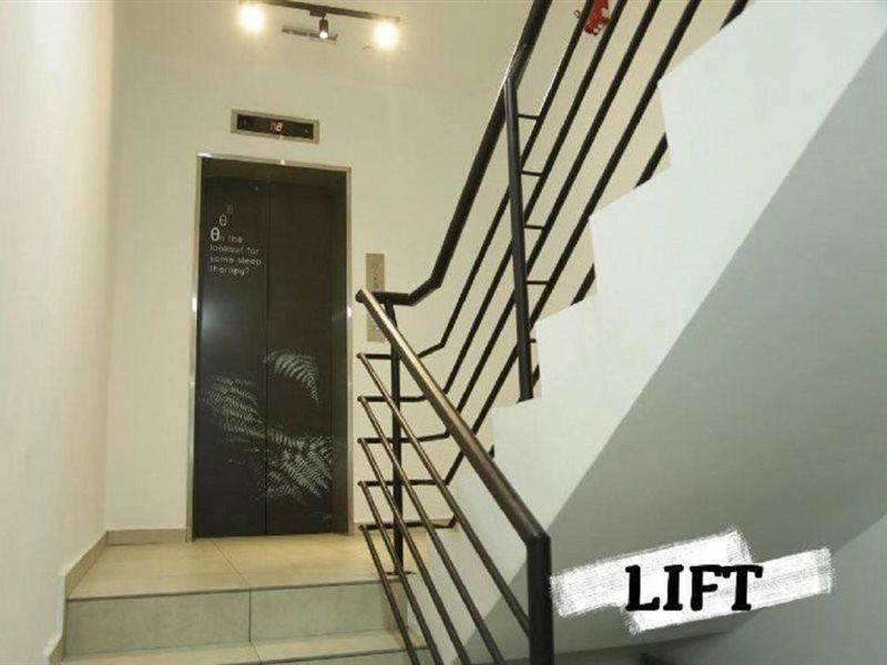 Z Hotel Ara Damansara, Lrt, Mall, Airport Petaling Jaya Eksteriør bilde